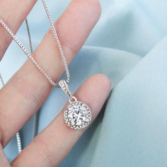 Eternal Hope Necklace – A Quiet Reminder She Is Seen